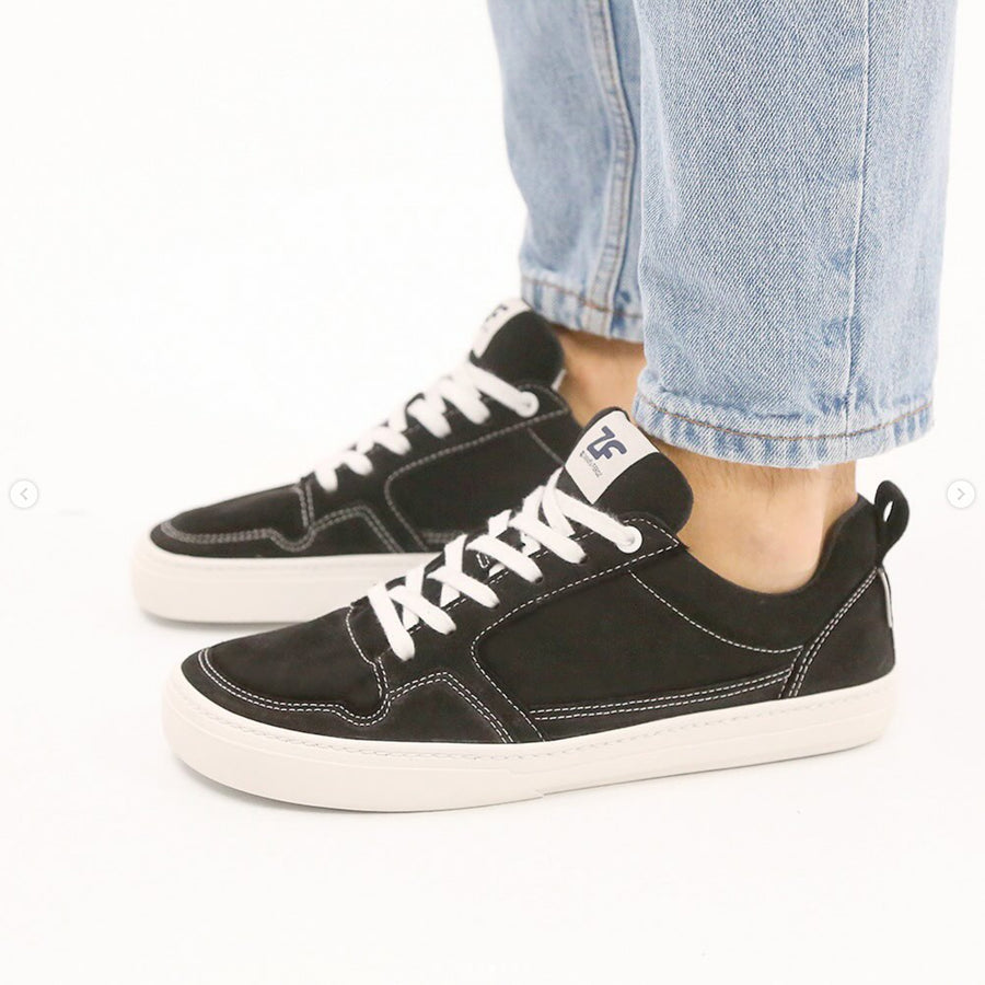 Zapato Feroz Adulto Cheste Negro