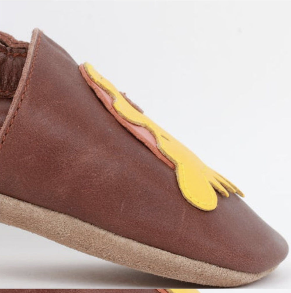 Zapatitos Bobux Tigre caramelo