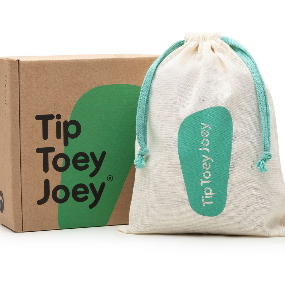 Tip Toey Joey Primeiros Lion Hay Burning Wood