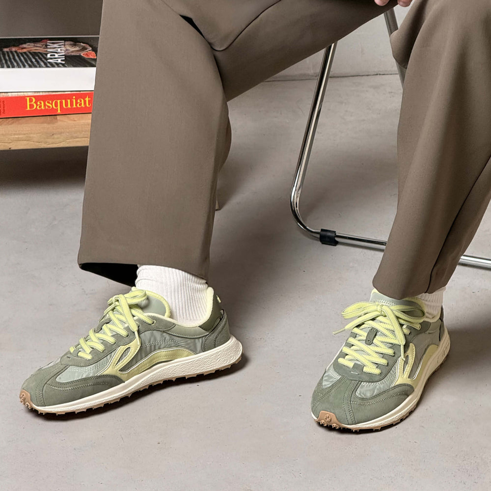 Lejan Melrose Adulto Kaki