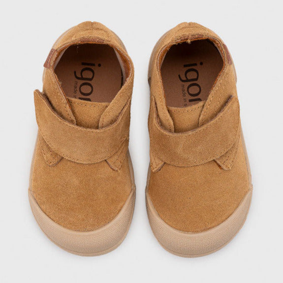 Igor Barefoot Tui Cognac