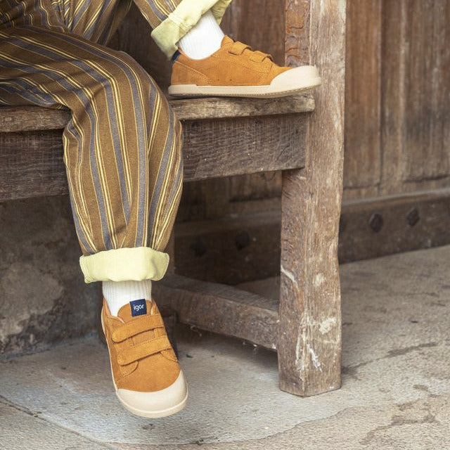 Igor Barefoot Tennis Suede Mostaza