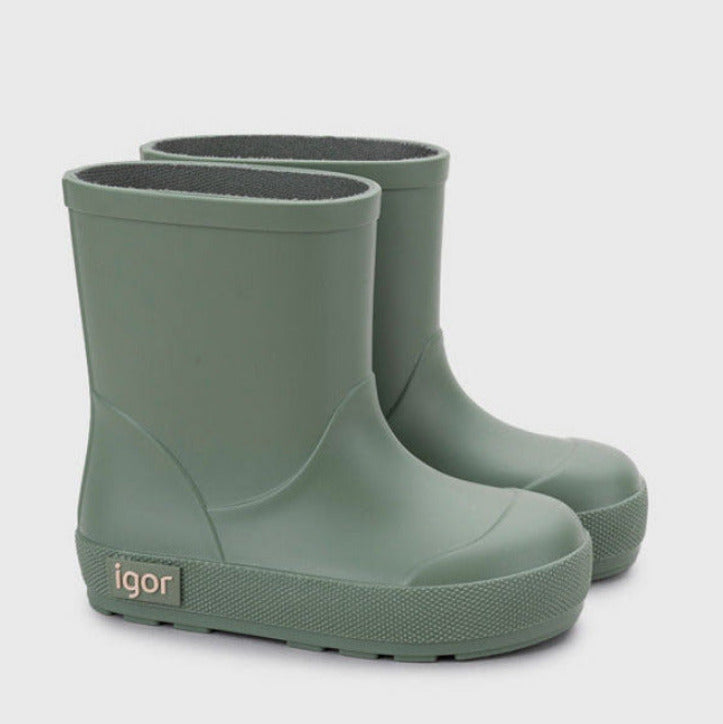 Igor Barefoot Yogi Verde II