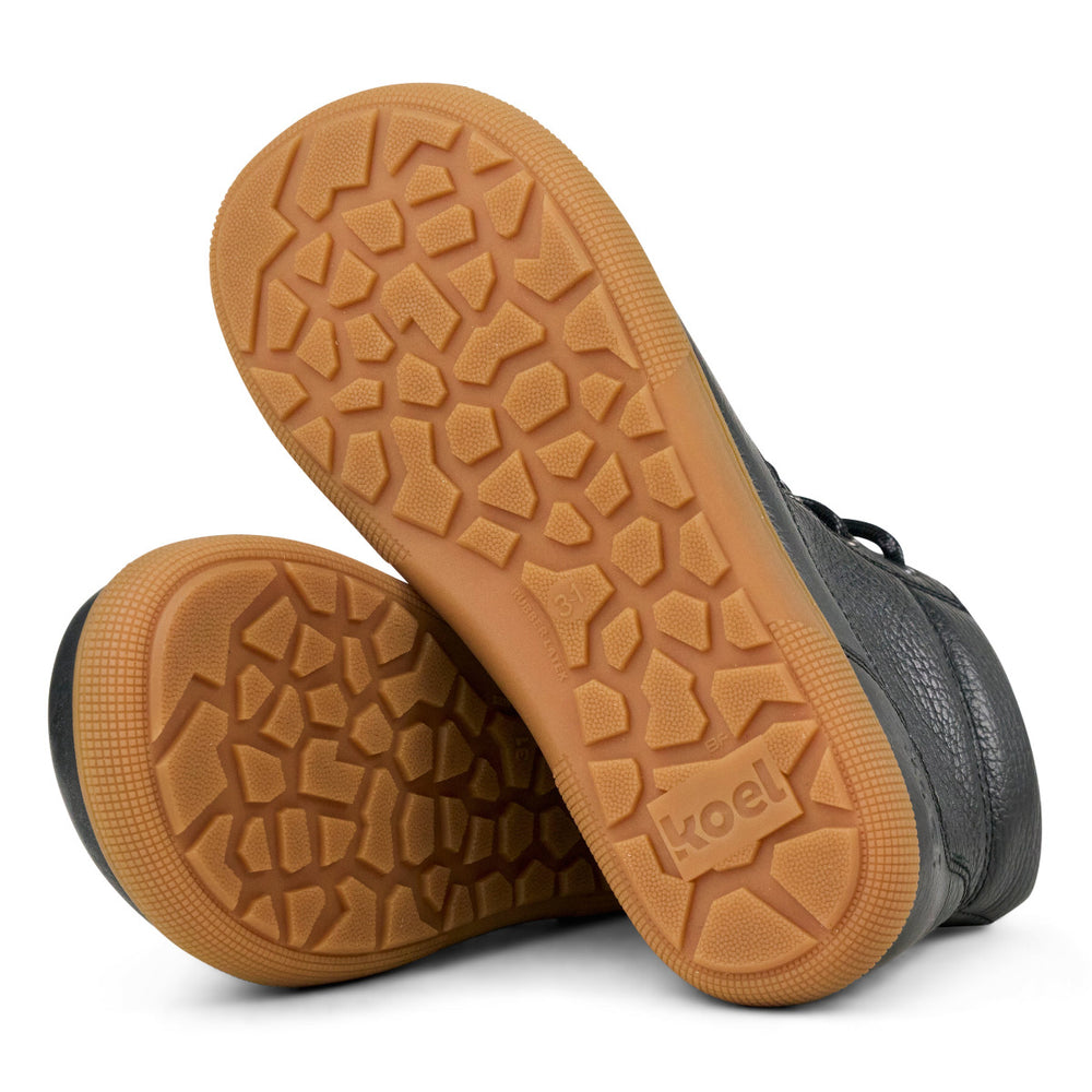 Koel Barefoot Dry Napa Black