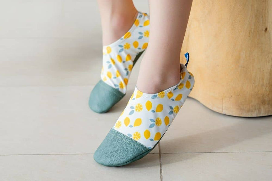 Les Pas Petits Citrons Jaunes