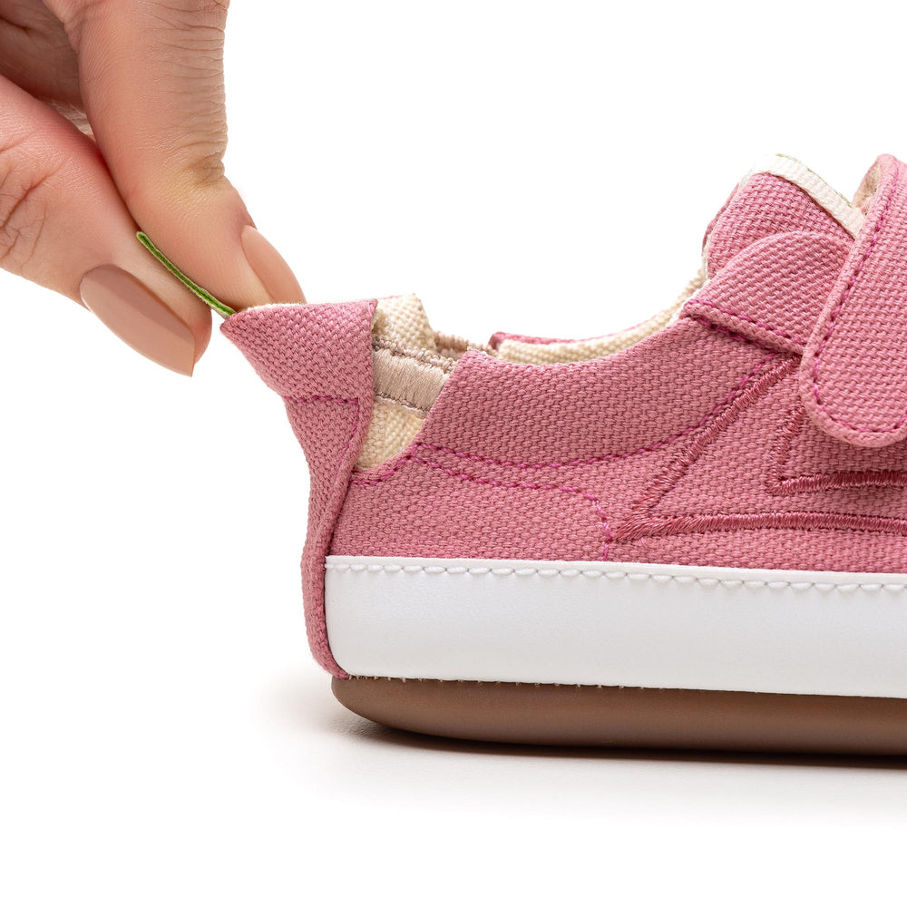 Tip Toey Joey Primeiros Bossy Green Lona Rosa Confetti