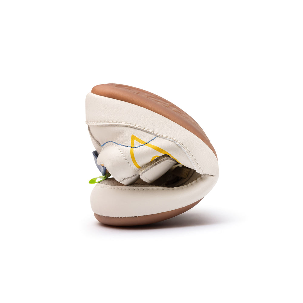 Tip Toey Joey Primeiros Outline Tapioca Ivory Suede Blue Tang