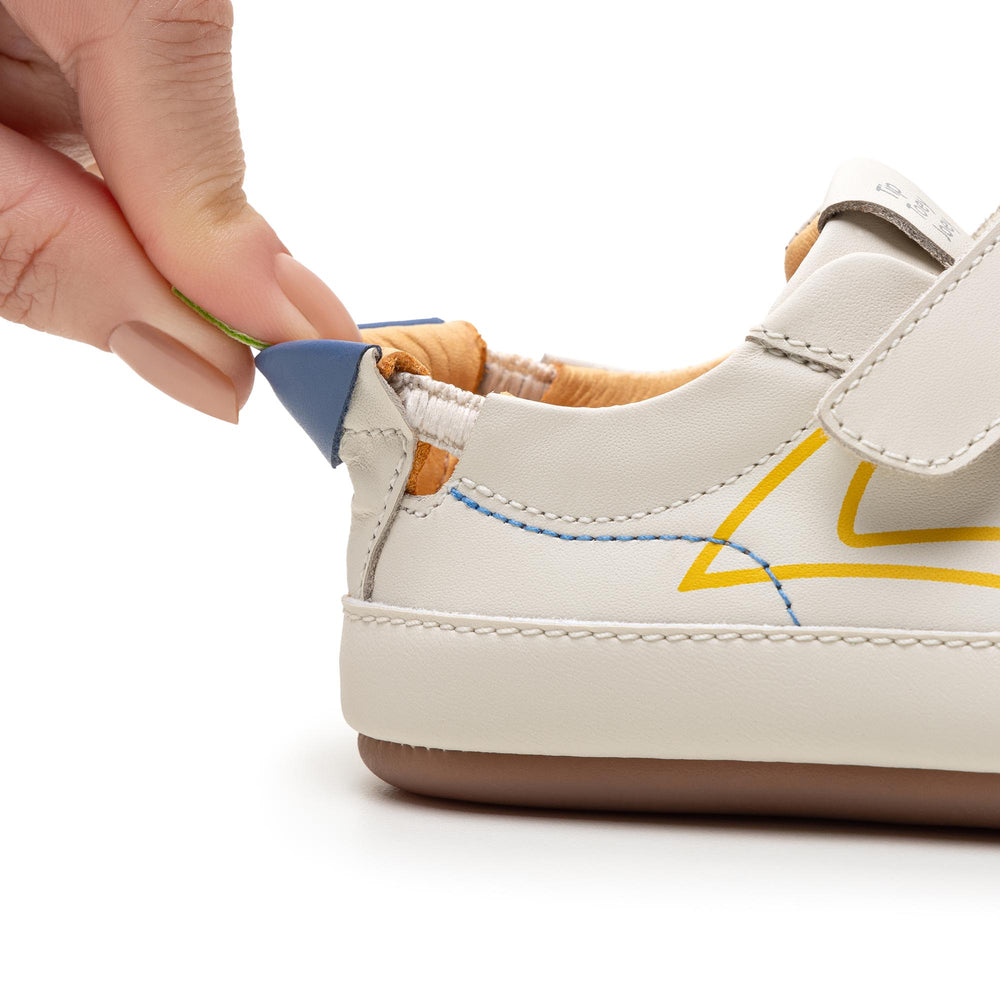 Tip Toey Joey Primeiros Outline Tapioca Ivory Suede Blue Tang