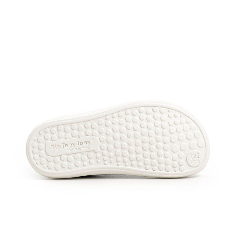 Tip Toey Joey Kidos Outline Tapioca Ivory Suede Hay