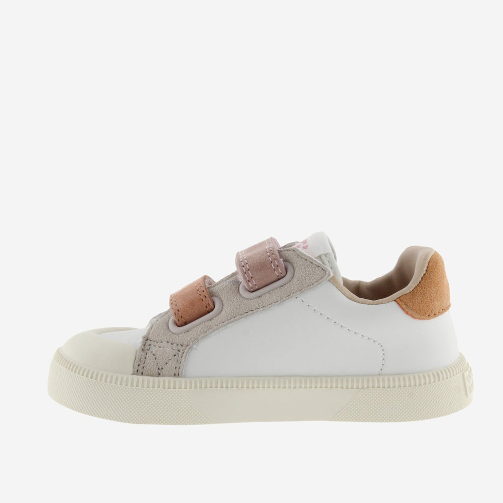 Victoria Barefoot Oliver Rosa