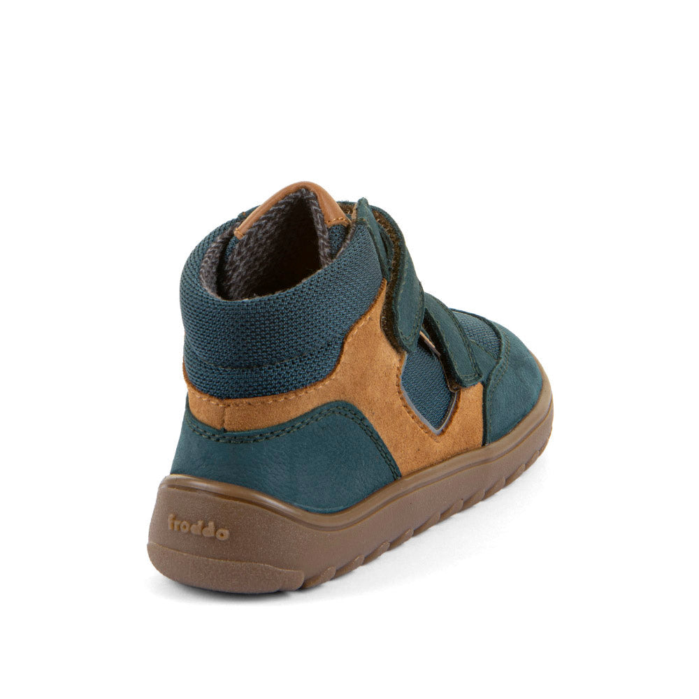 froddo-barefoot-up-hill-tex-petroleum