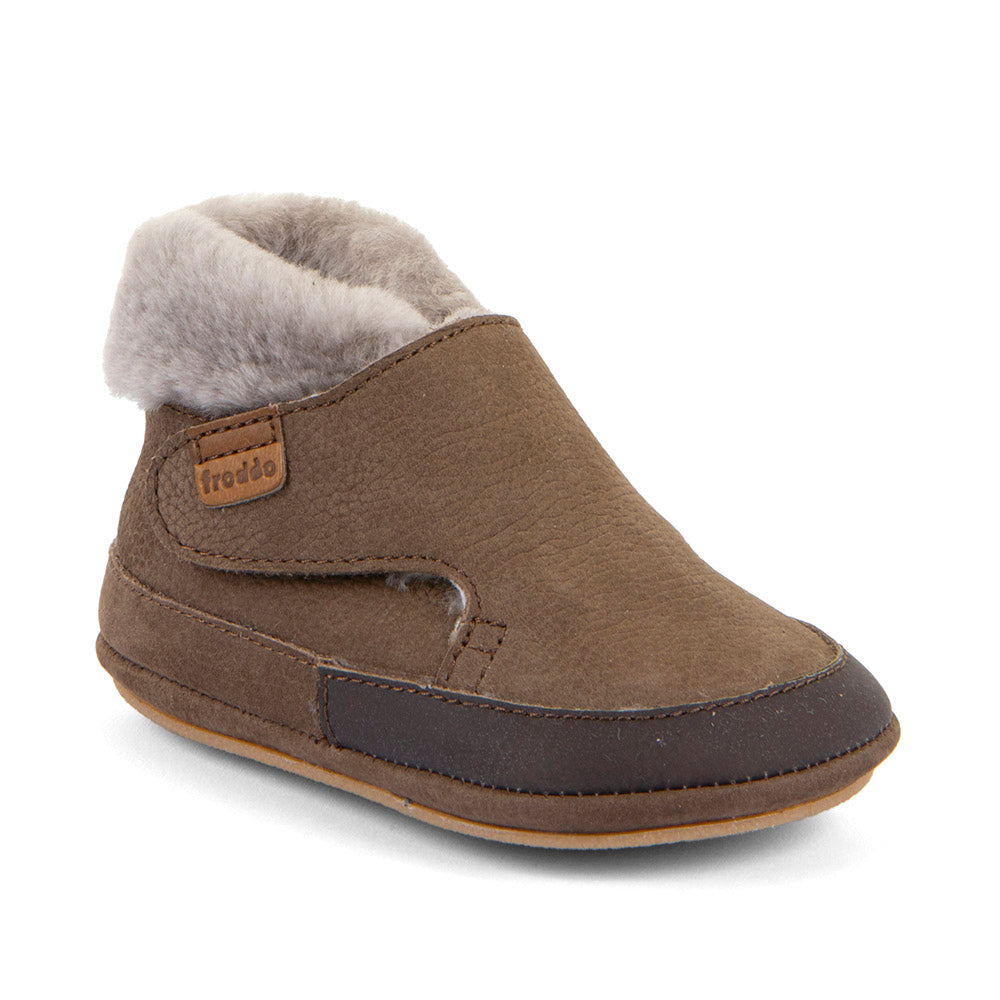 froddo-furry-walk-barefoot-fourres-brown