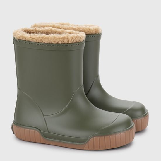 Igor Barefoot Pau Borrego Kaki