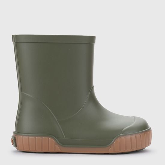 Igor Barefoot Pau Kaki