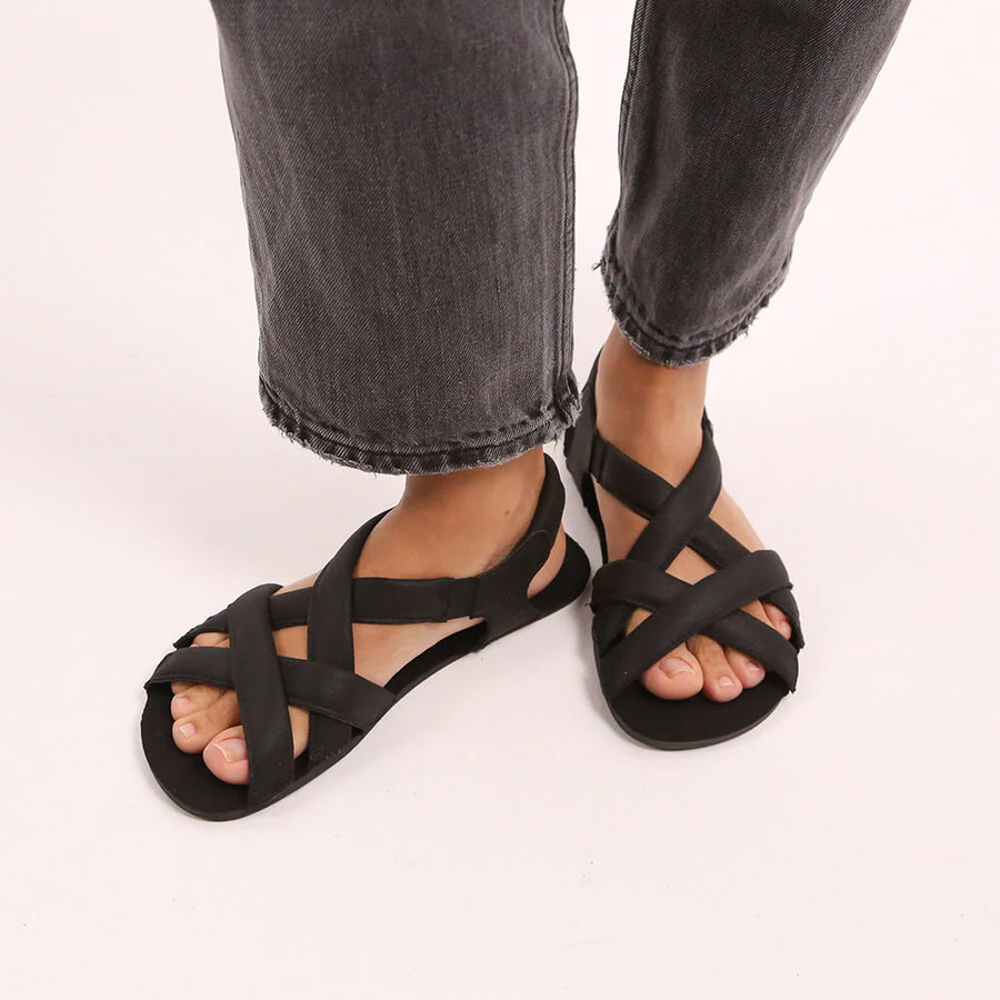 Zapato Feroz Adulto Meliana Negro Serraje