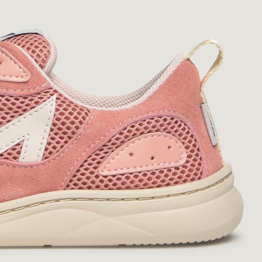 Zapato Feroz para adulto Tibi Freekers rosa de serraje