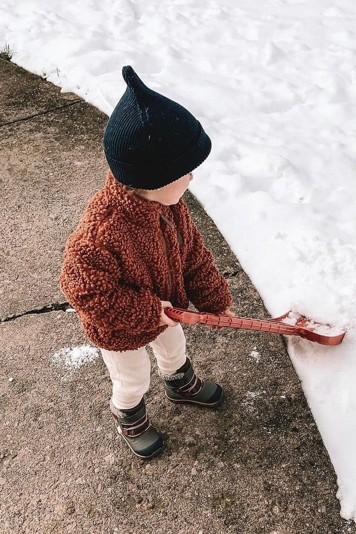 PHOTOS – 20 bottes enfant idéales pour jouer dans la neige - Gala